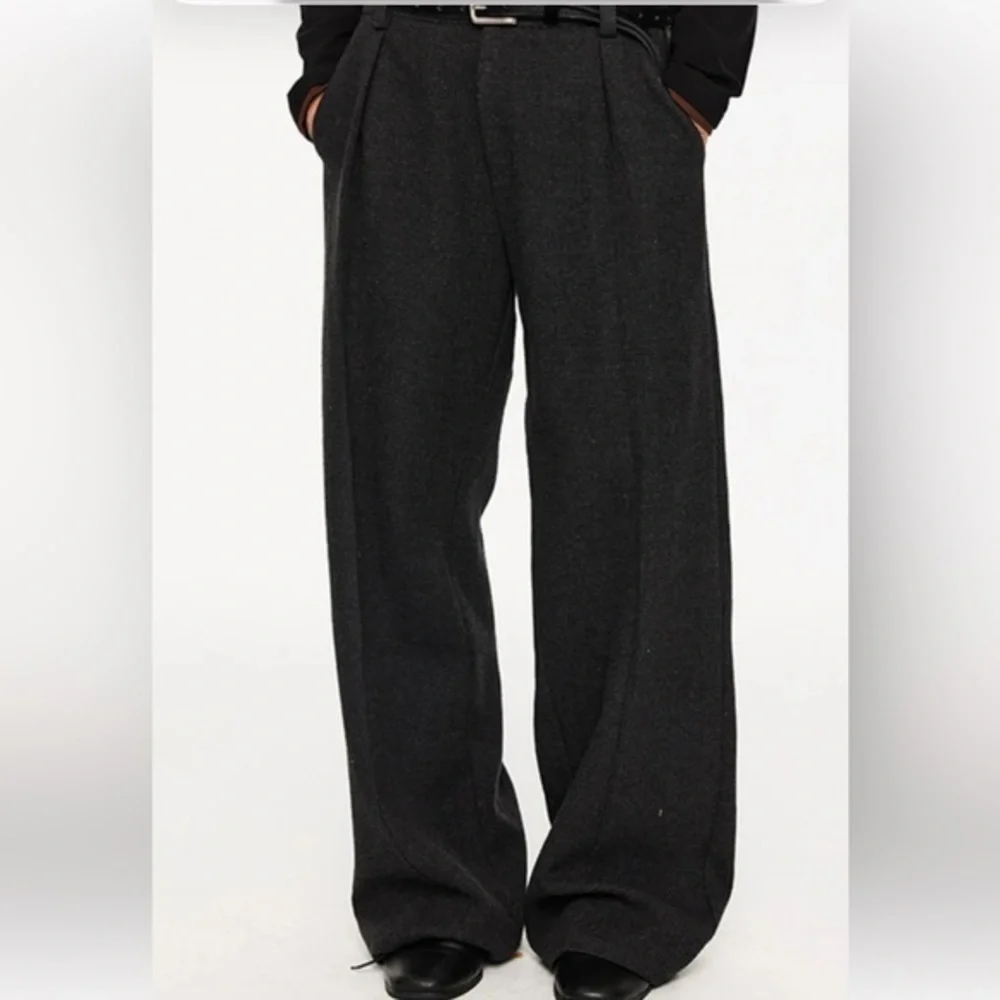 Men's / Women’s Wool Pleated Gray Wide-Leg Trouser